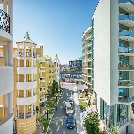 In Victoria 2* Солнечный берег