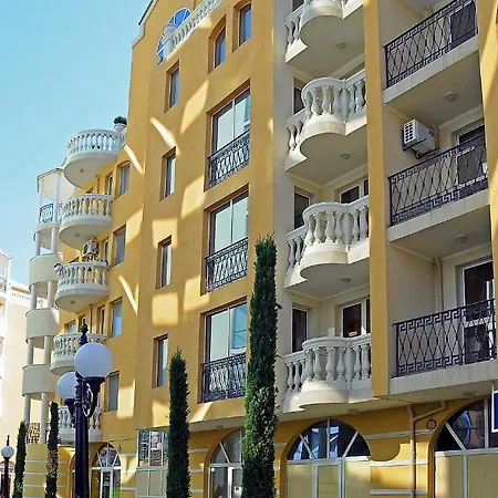 Aparthotel In Victoria
