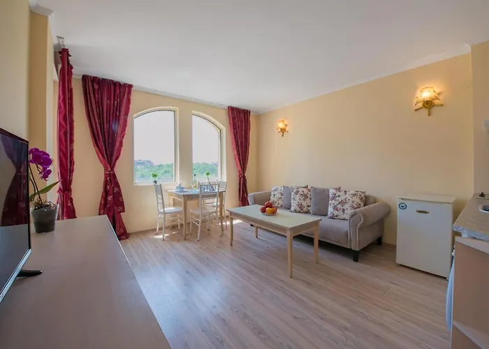 公寓式酒店 In Victoria 阳光海滩