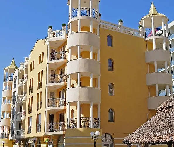 Aparthotel In Victoria 2*